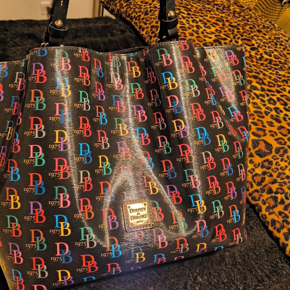 Dooney & Bourke DB Print Flynn Tote